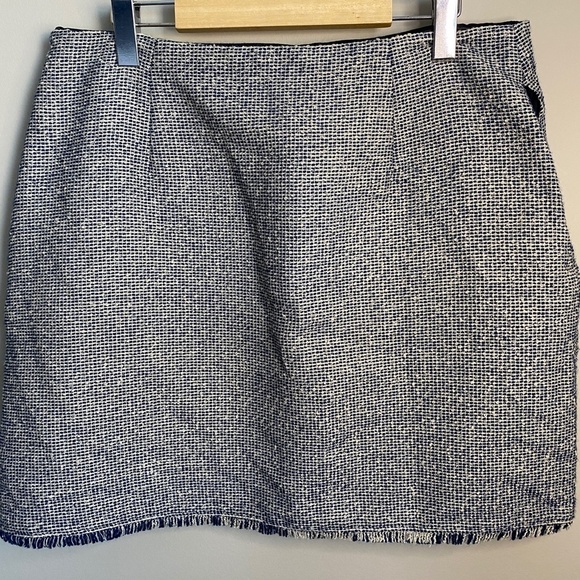 Banana Republic‎ Women's Burlap Style 1/2 Zip Mini Skirt Size 12 - Picture 5 of 13